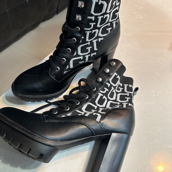 Guess boots 11M - Picture 2 of 3